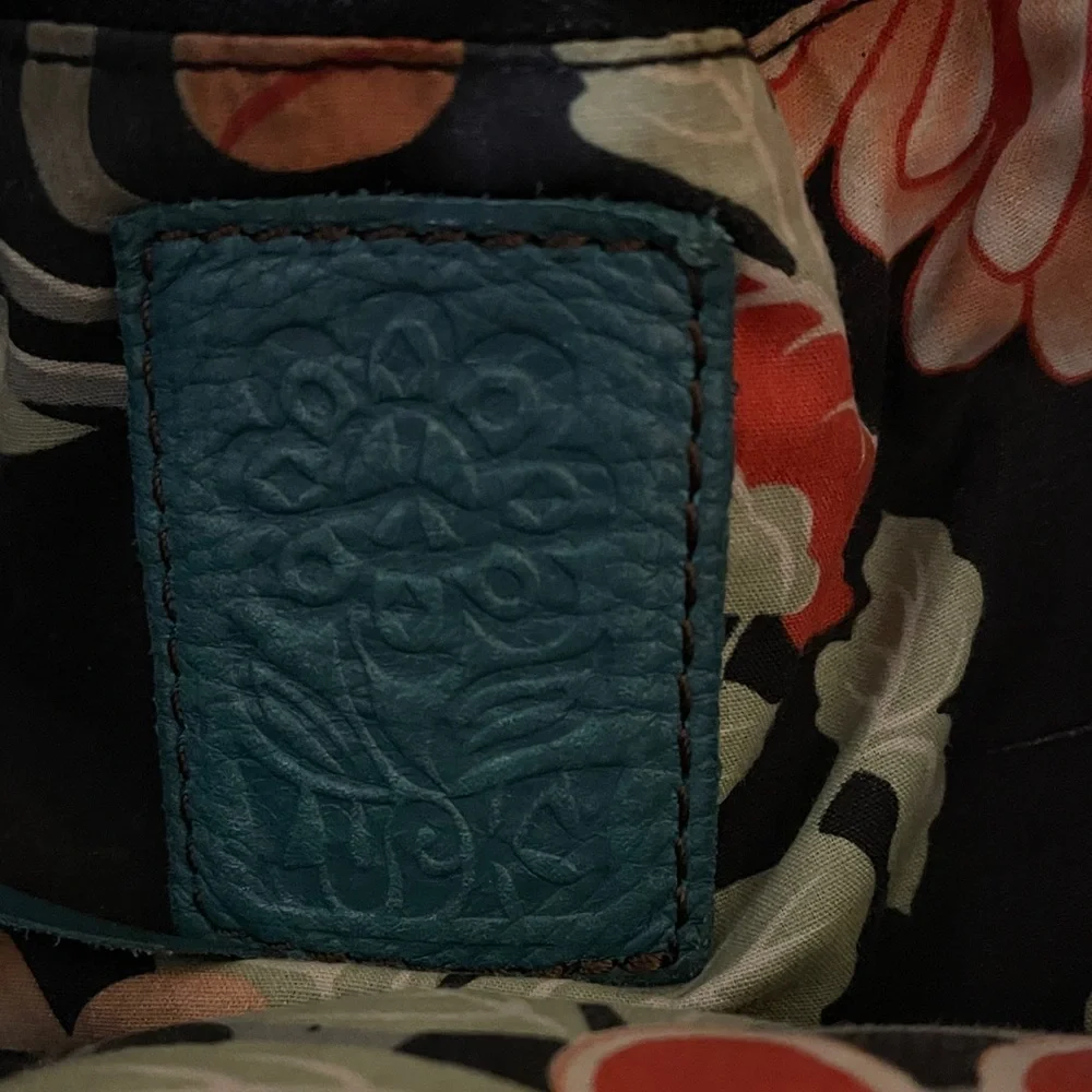 Lucky Teal Leather Slouch Cinch Handbag Pebble Leather - Picture 2 of 7